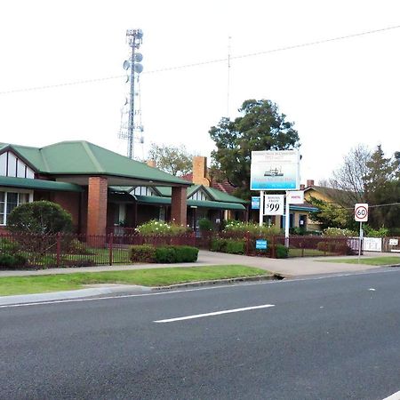 Bairnsdale Tanjil Motor Inn Bagian luar foto