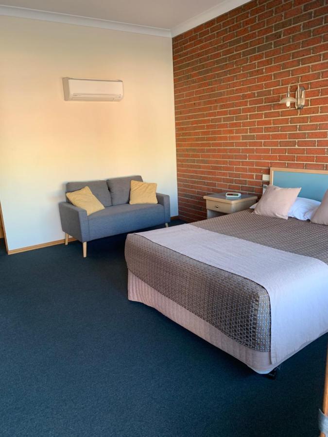 Bairnsdale Tanjil Motor Inn Bagian luar foto