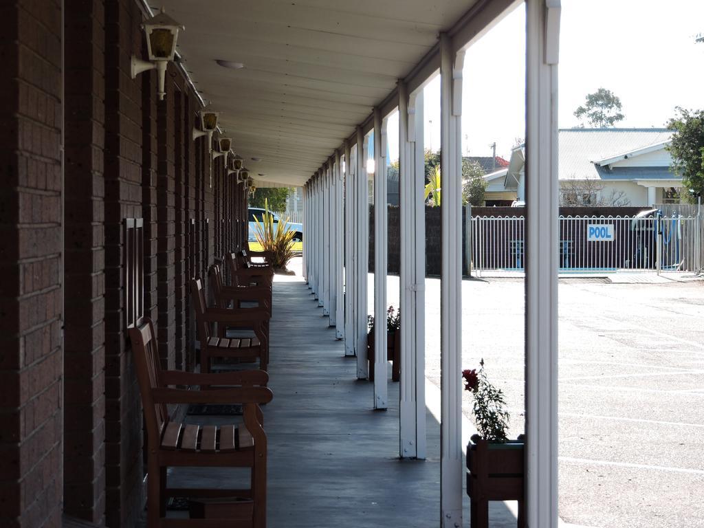 Bairnsdale Tanjil Motor Inn Bagian luar foto