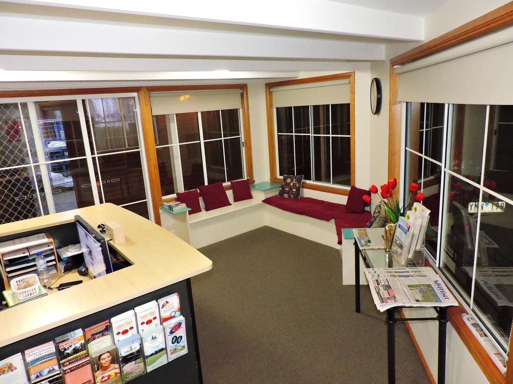 Bairnsdale Tanjil Motor Inn Bagian luar foto