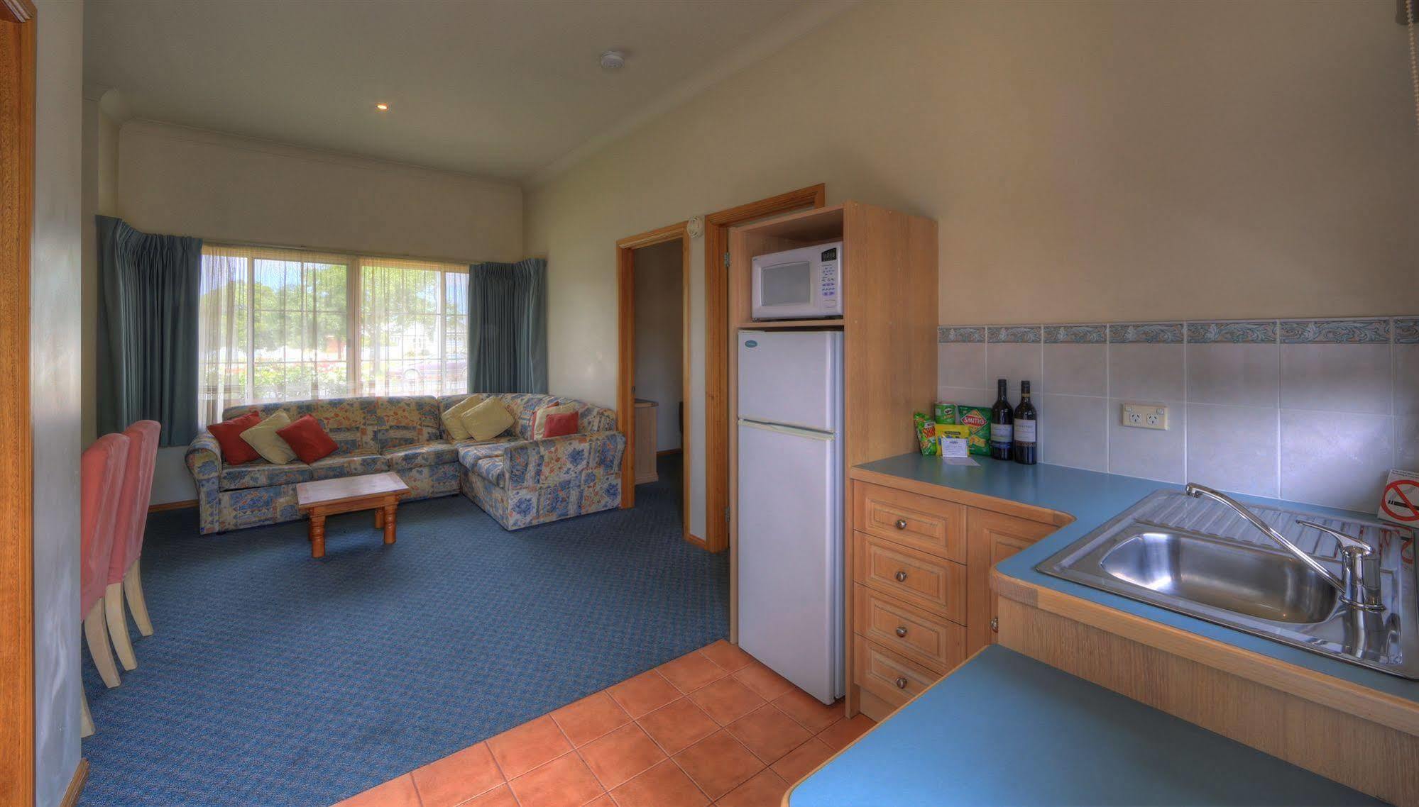 Bairnsdale Tanjil Motor Inn Bagian luar foto